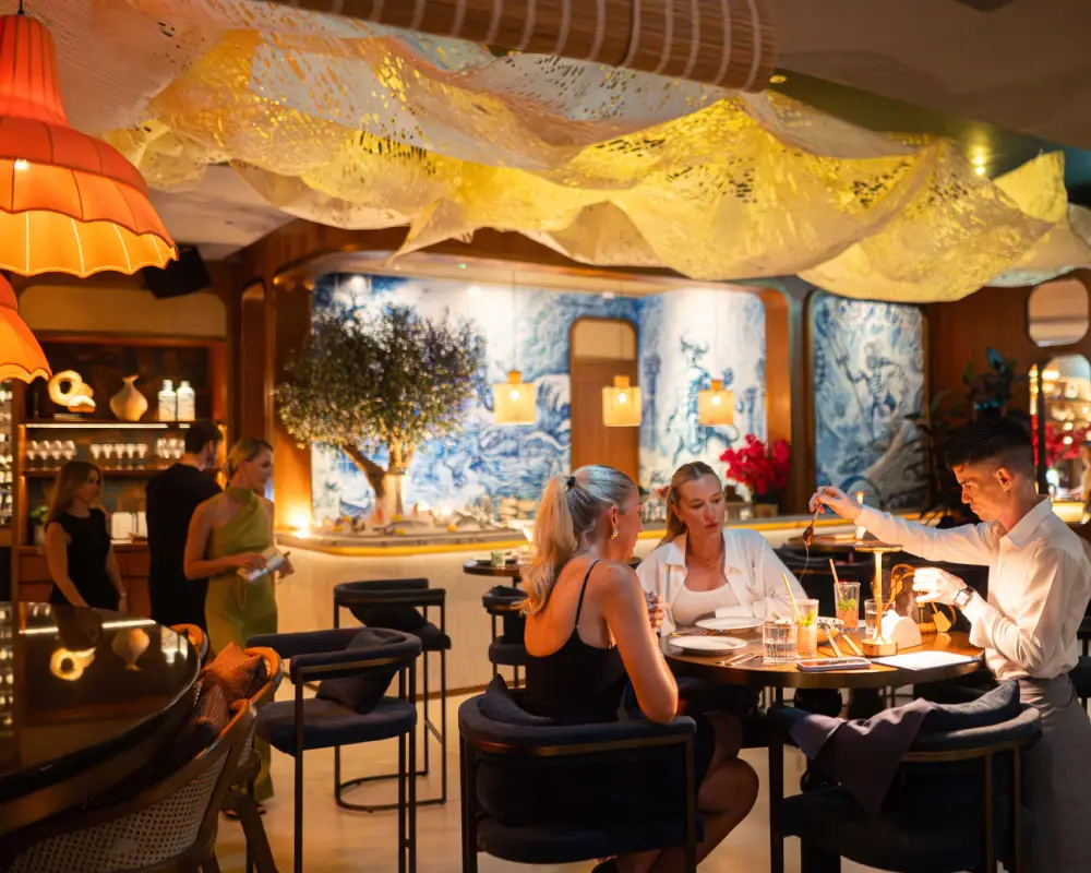 What Makes A Great Ladies Night Free - Drinks Or Great Vibes?